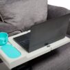 La Tablette Française - une nouvelle tablette ultra-fonctionnelle confortable pour accoudoirs de fauteuils ou canapés. Pour faciliter la vie des seniors, pour personnes en situation de handicap ou en convalescence ou pour le télétravail.